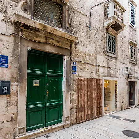 Palace Tartaglia Pensión Split