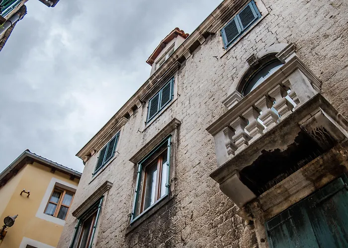 Palace Tartaglia بيت ضيافة 4*
