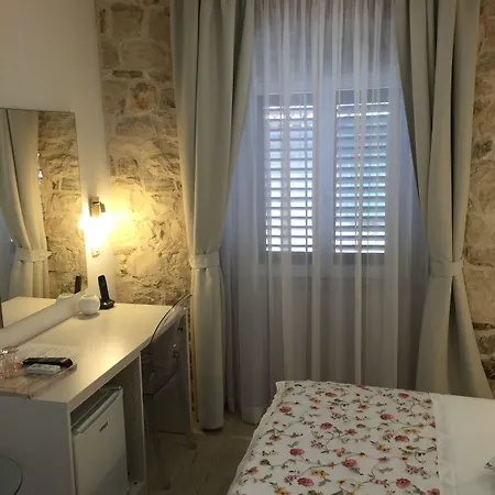 Palace Tartaglia Πανσιόν 4*