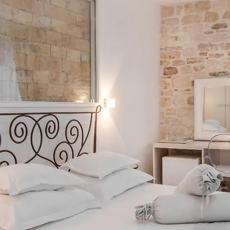 Πανσιόν Palace Tartaglia 4*