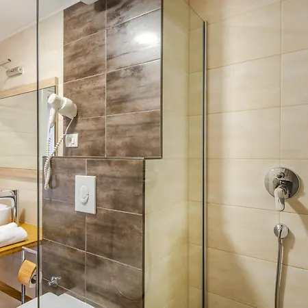 Palace Tartaglia Πανσιόν