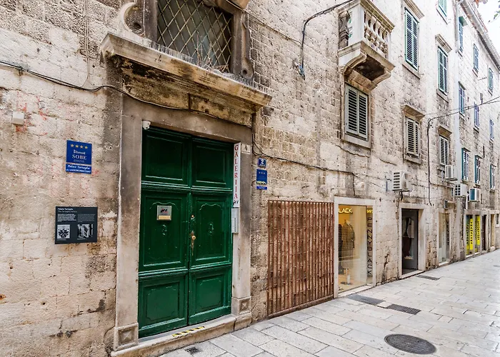 Palace Tartaglia בית הארחה ספליט