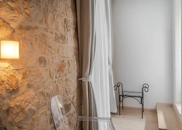 パレス タルタリア ゲストハウス