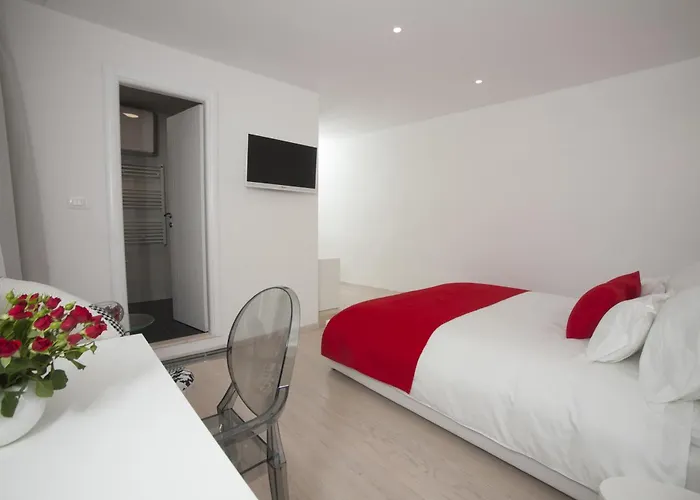 パレス タルタリア ゲストハウス 4*