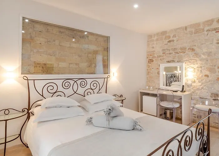 パレス タルタリア 4* スプリト