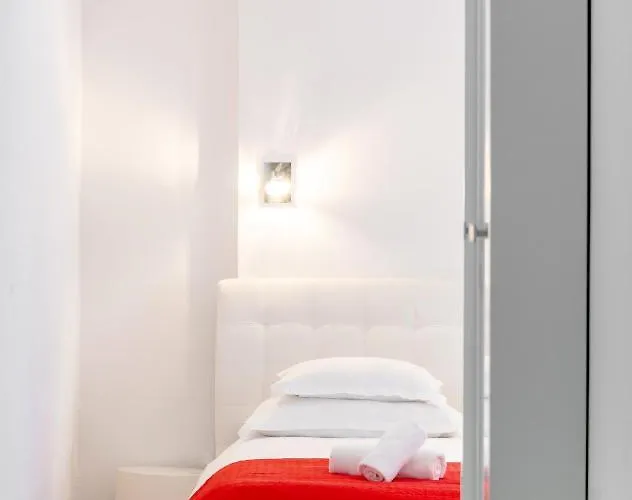 ゲストハウス パレス タルタリア 4*