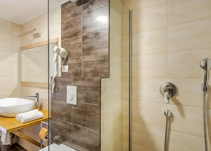 パレス タルタリア ゲストハウス